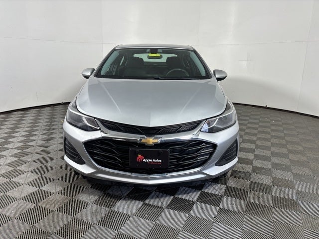 Used 2019 Chevrolet Cruze LT with VIN 1G1BE5SM2K7101163 for sale in Northfield, Minnesota