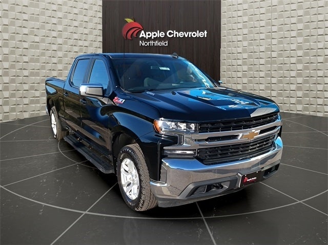 Used 2020 Chevrolet Silverado 1500 LT with VIN 3GCUYDET5LG220707 for sale in Northfield, Minnesota